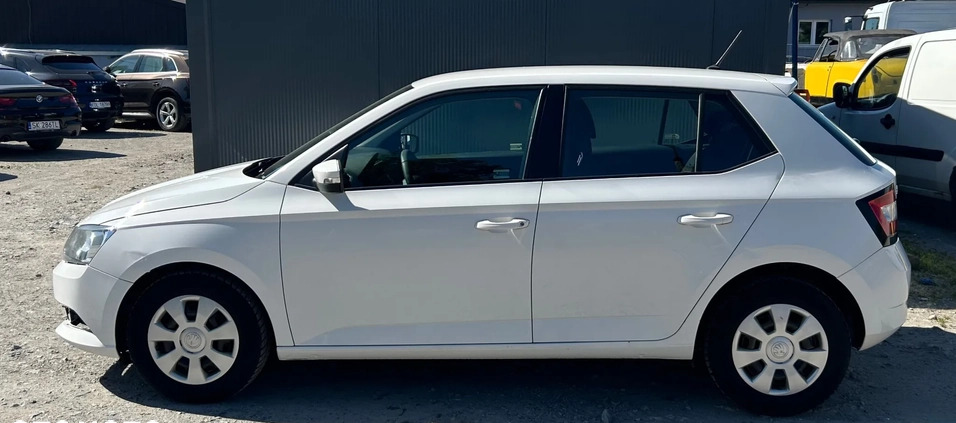 Skoda Fabia cena 24900 przebieg: 181000, rok produkcji 2015 z Koło małe 92